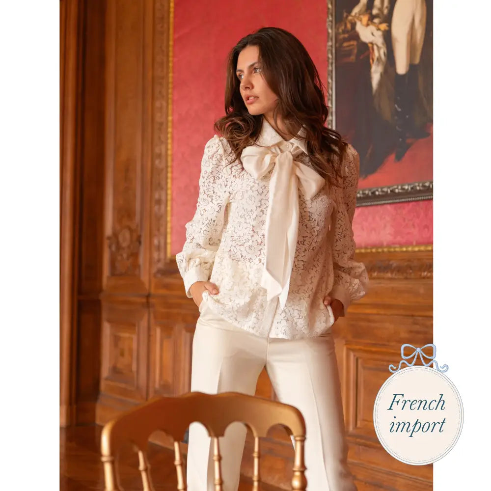 Charlotte Lace Blouse with Lavallière Bow Femme - Clothing