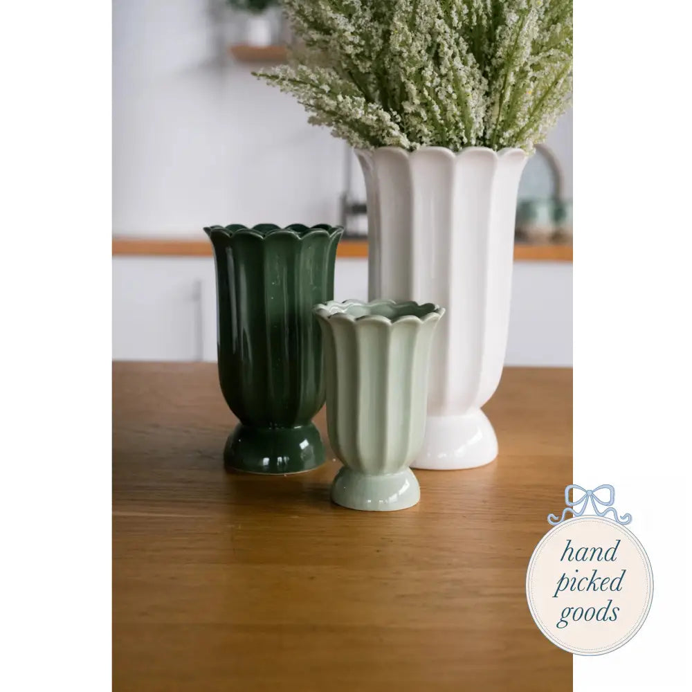 Light Green Cottage Bloom Scalloped Vase Short - Decor - Decoration
