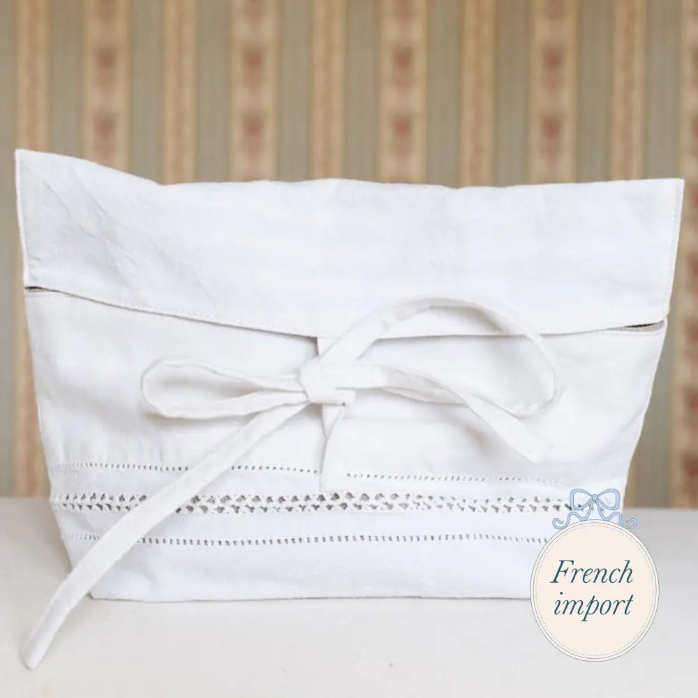 Pochette Nouee Maquillage Makeup Bag With Tie European Imports - No container - France carry on fall 2024