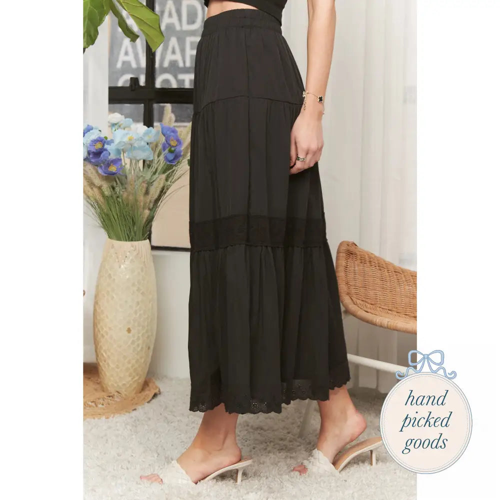 Tiered Boho Maxi Skirt with Lace Trim Femme - Clothing